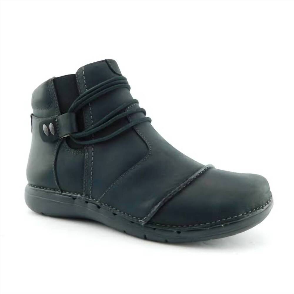 NEW CLARKS women's un loop up boot in black
